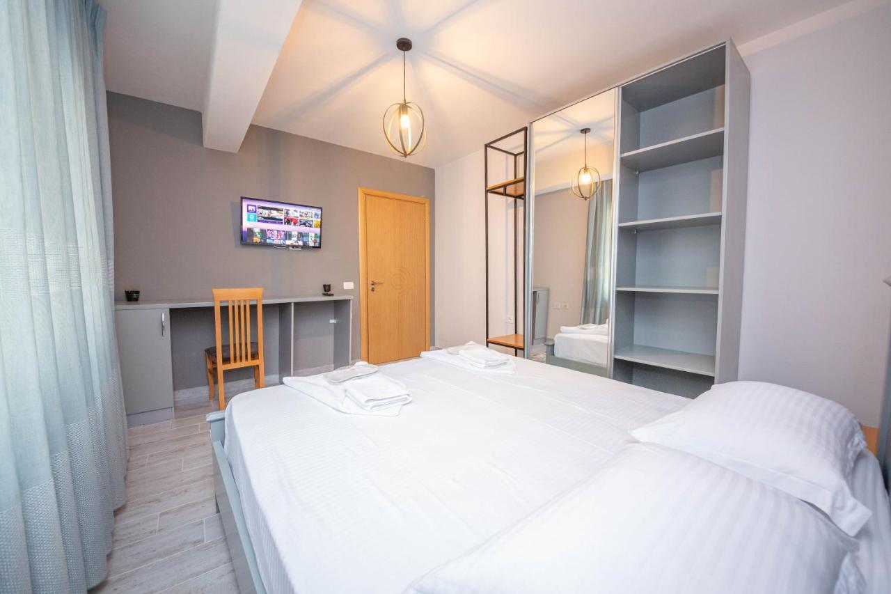 Aerial & Hotell