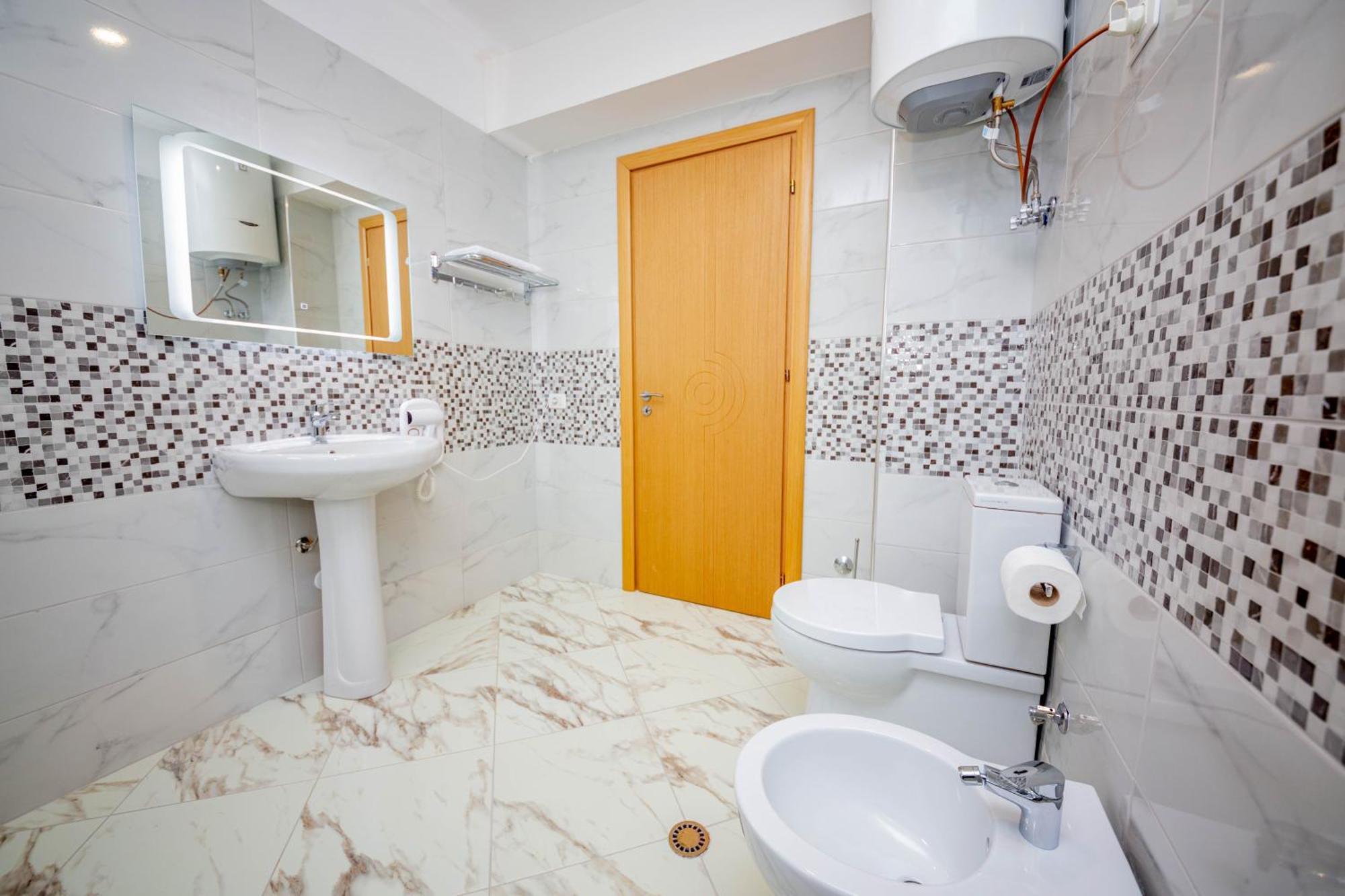 Hotel Aerial & Vlore